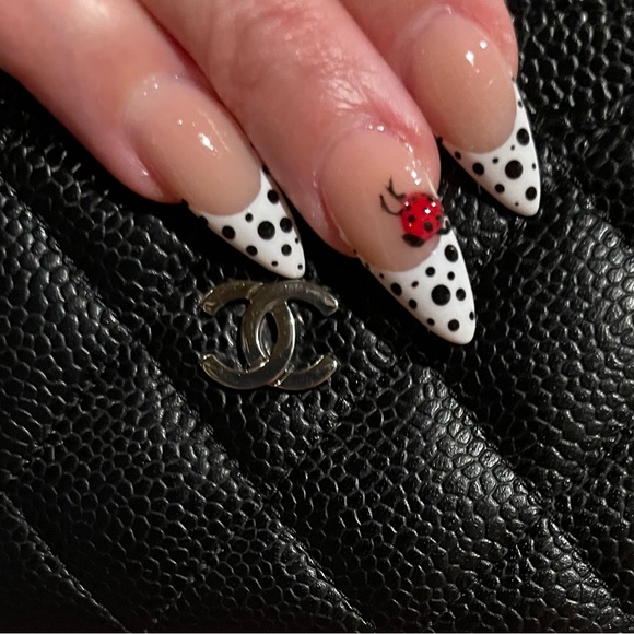 Meet your Posher, Jen - Picture 14 of 14